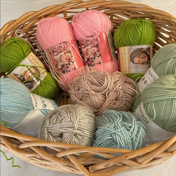 Rare FIND 10 NEW Skeins of Miscellaneous Yarn - Picture 2 of 12